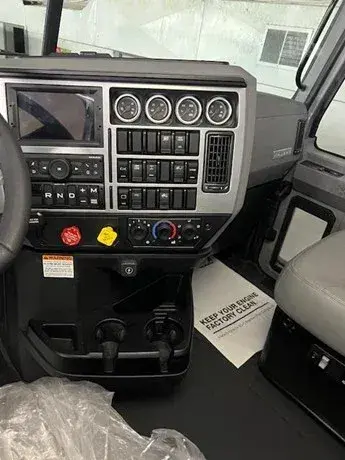 2025 MACK PINNACLE 64T - 2