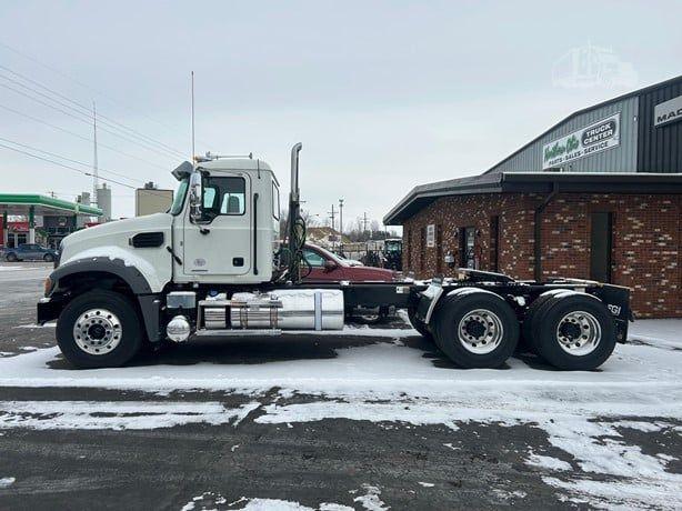 2025 MACK GRANITE 64FT